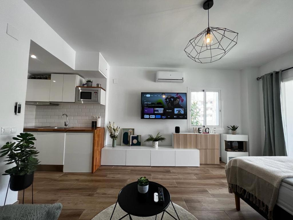 Lux Apartment By Namaste Elite توريمولينوس المظهر الخارجي الصورة