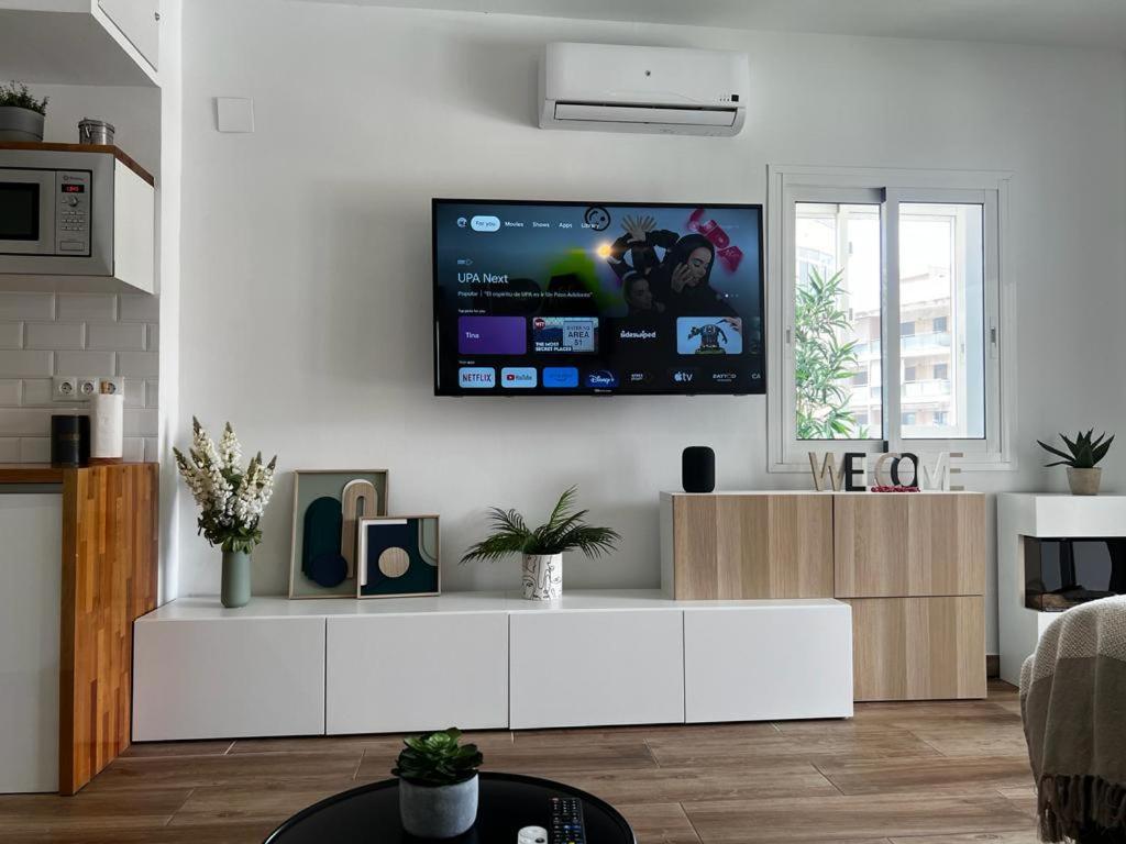 Lux Apartment By Namaste Elite توريمولينوس المظهر الخارجي الصورة